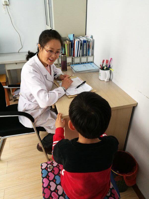 孙雅接诊自闭症儿童,进行问诊记录