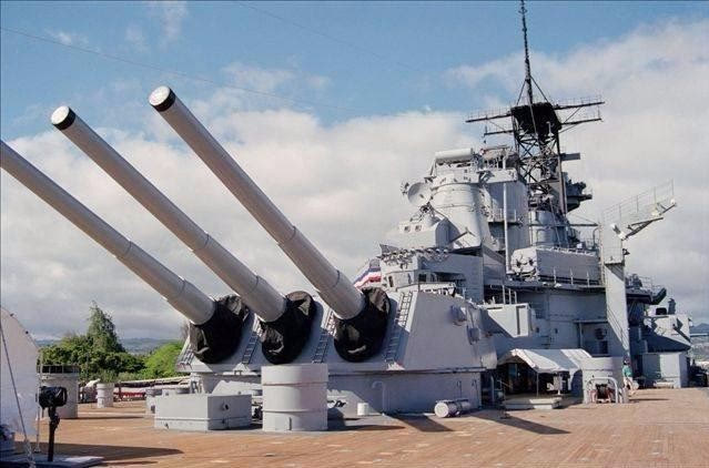 460mm舰炮图片