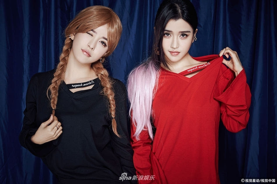 by2童年照曝光 天真烂漫十分可爱与妈妈极为相像