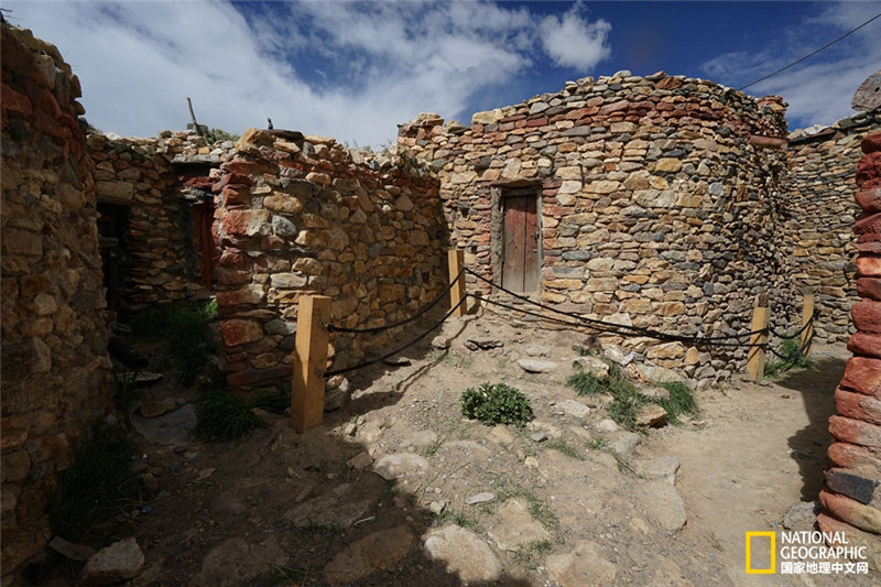 石头房子外景一角