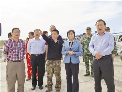 陈旗那吉林场森林火灾正在全力扑救中