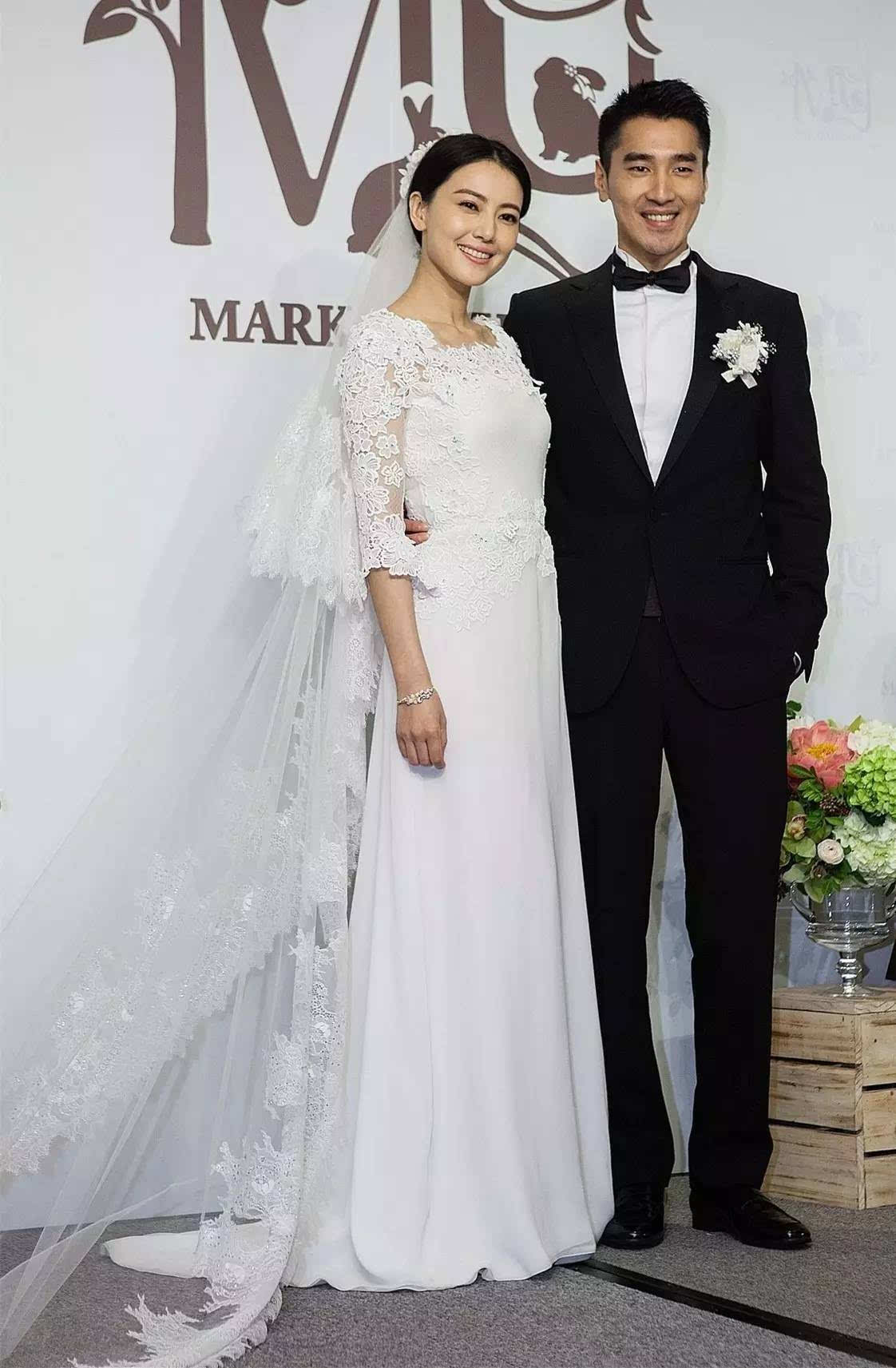 高圆圆可能是为数不多的街拍比大片还美的女演员了吧