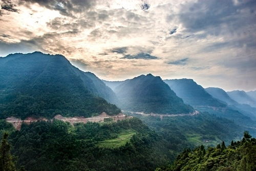 通讯员 郑椿凡 摄 笔架山公园位于江津区四屏镇境内,为四面山旅游度假