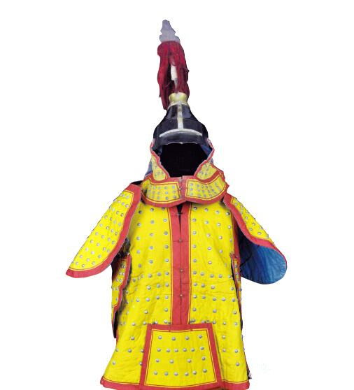 镶黄旗甲胄清 盔高58 厘米,甲衣长78 厘米,甲裙长74 厘米 南京博物院