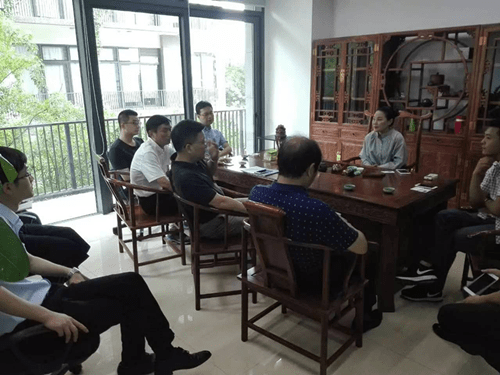 本次柯城区政府考察团以浙江省衢州市柯城区副区长袁万松,柯城·余杭