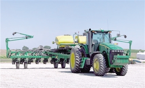 美国现代农庄金伯利农场3万亩地只有4人工作