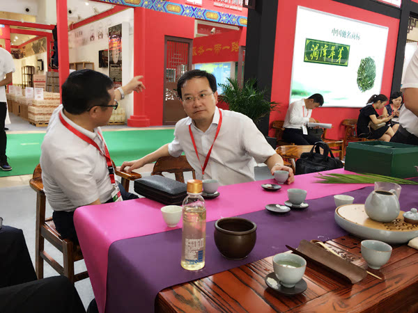 据了解,凤冈组团参加"两展一节"期间,将在北京展览馆和马连道茶城