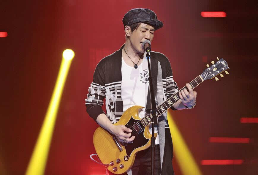 beyond重聚《围炉音乐会》叶世荣黄贯中忆家驹同谈黄家强