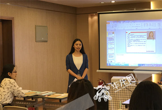 莲光小学校长陈娟讲话 莲光小学供图 华龙网发