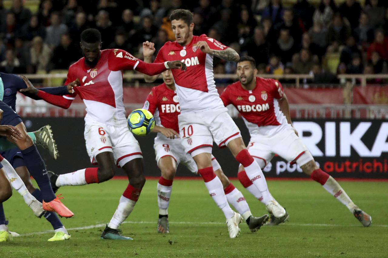 摩纳哥官方:六名球员将在本月后离队,巴卡约科在列