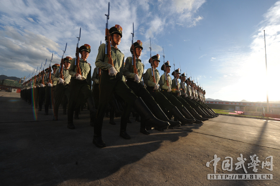 武警北京总队仪仗中队图片