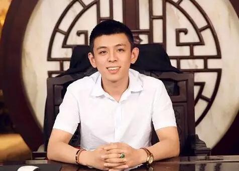 青岛烟台商会会长马啸天涉案7亿被网上追逃年仅27岁