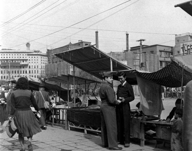 二战后日本的黑市交易