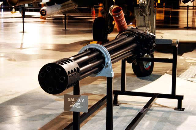 50mm航空机炮图片