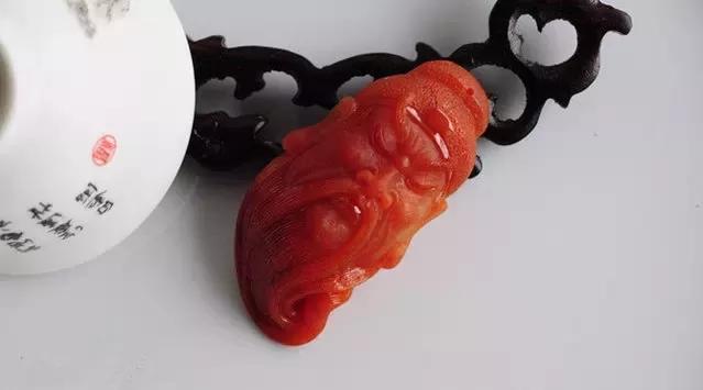 红翡翡翠100万图片