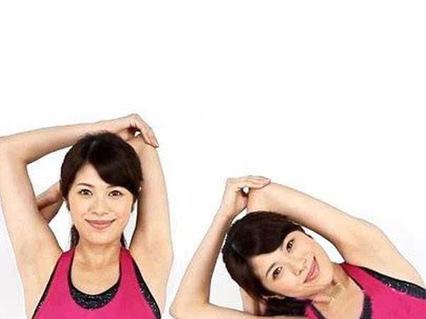 图示6招丰胸练就d罩塑造迷人凸点