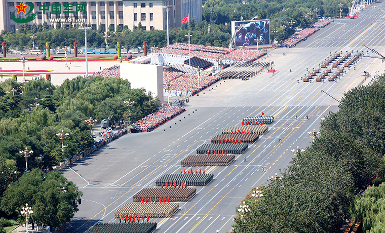 图片回顾阅兵俯瞰阅兵致敬历史