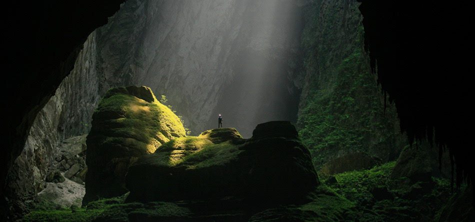 山洞有光的图片图片