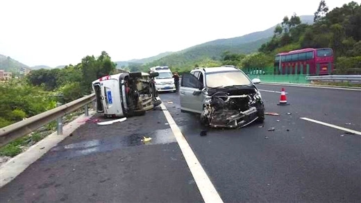 九江高速路上车祸图片