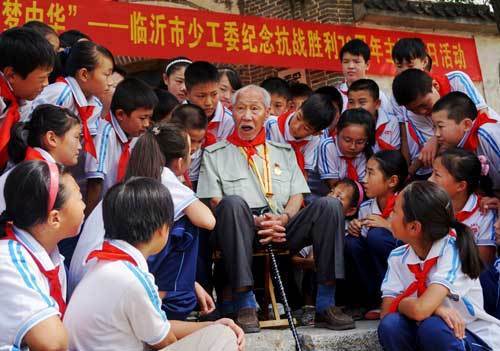 临沂中小学开学第一课"抗战"是主题