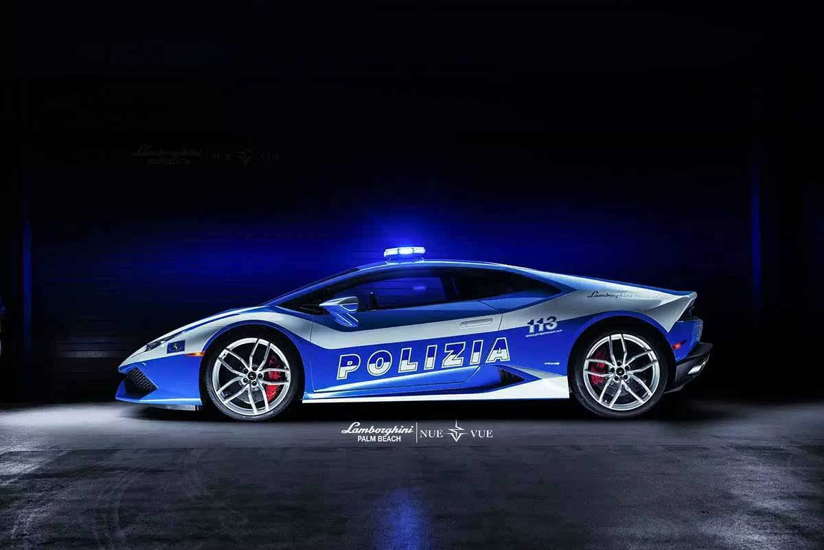 兰博基尼huracan lp610-4 polizia警车采用了标准的蓝白相间警察涂装