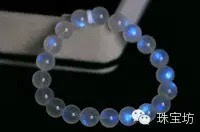 水晶能和水晶一起佩戴吗(水晶佩戴有什么讲究？水晶分很多种 不同的水晶有不同的佩戴方式 你都知道吗？)