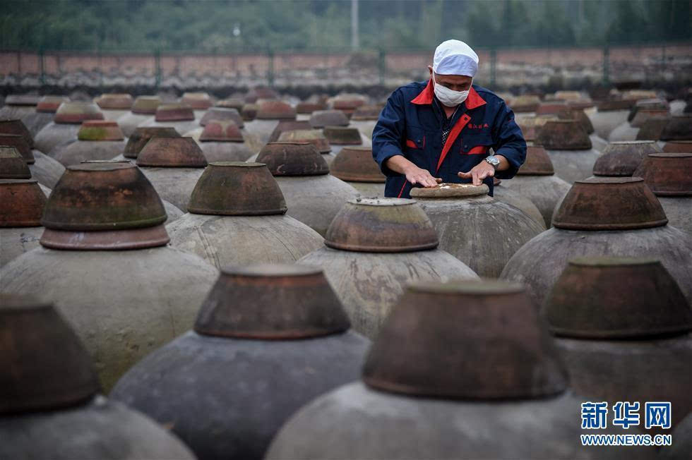 土法酿醋图片