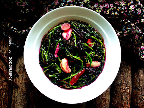 记忆中妈妈的味道迷醉的水煮苋菜