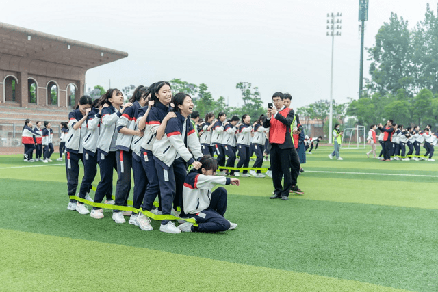 初三学生心理团辅，温暖又治愈！胸怀凌云志，不负少年时！