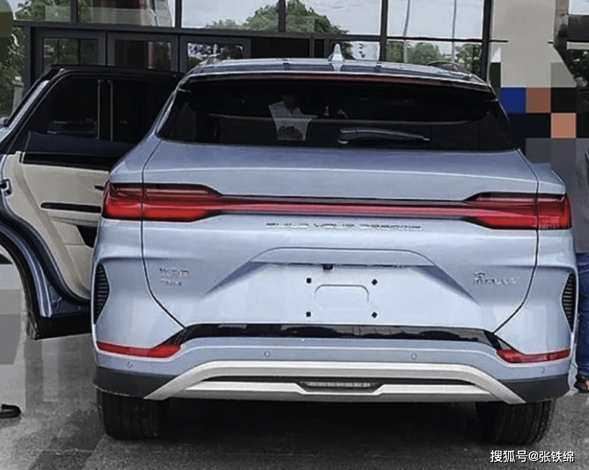 央视新闻客户端新款比亚迪宋plusdmi实车曝光全新设计风格换字母车标