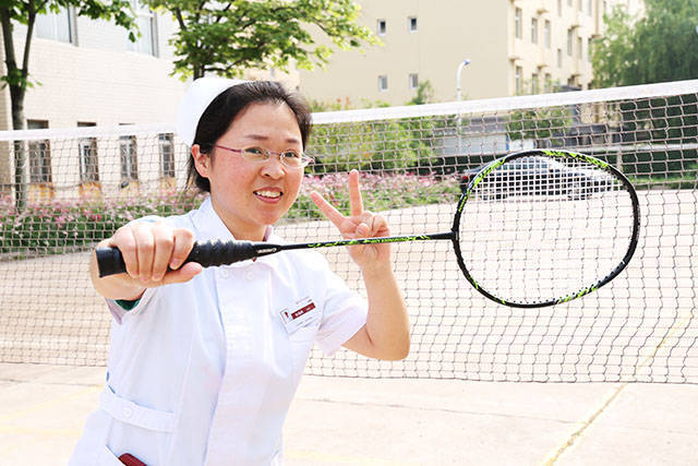 运城安国医院举办“庆五四 展风采”羽毛球比赛