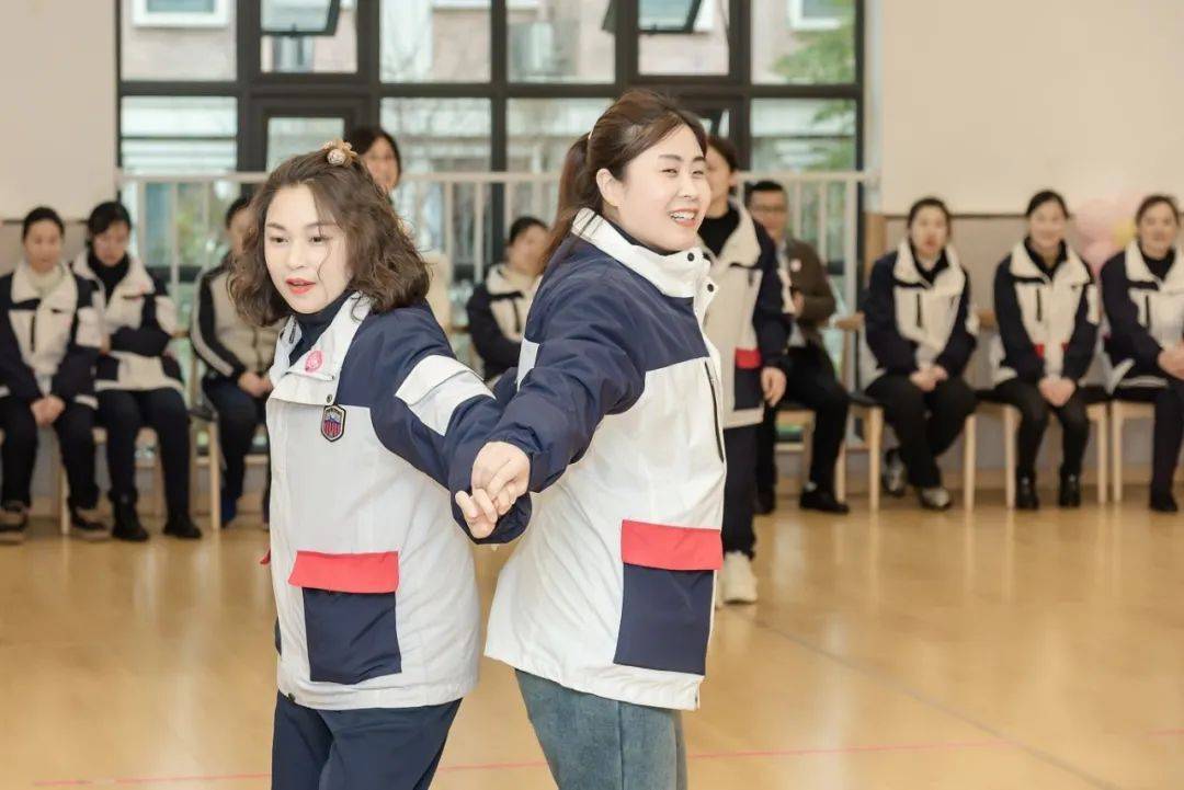 致敬特别的她!走近新川外国语学校保健&宿管部的三八节温情之旅! 致敬特别的她!走近新川外国语学校保健&宿管部的三八节温情之旅!