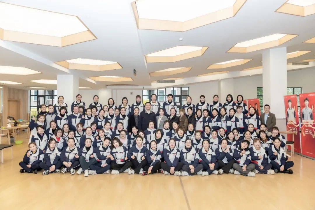 致敬特别的她!走近新川外国语学校保健&宿管部的三八节温情之旅! 致敬特别的她!走近新川外国语学校保健&宿管部的三八节温情之旅!